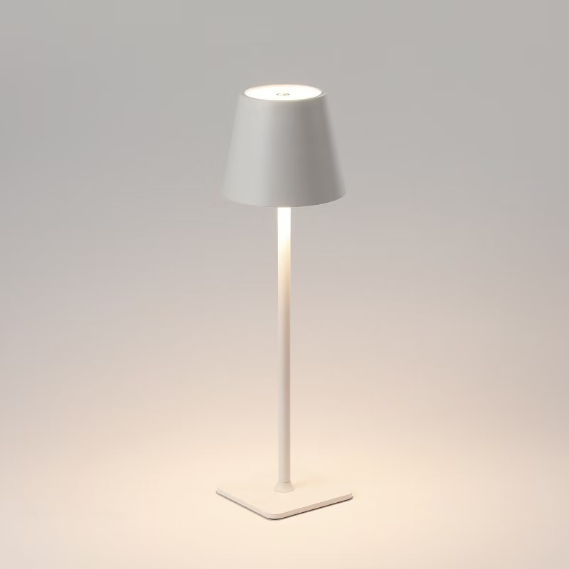 Creativo simple tacto recarga bar lámpara de noche restaurante lámpara de escritorio café al aire libre pie alto USB luz de atmósfera