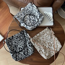 【素希布包】复古文艺刺绣帆布斜挎小布包皮带手机包实用小巧便捷