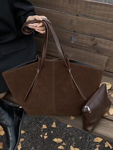Demi-season capacious shoulder bag, fashionable one-shoulder bag, South Korea