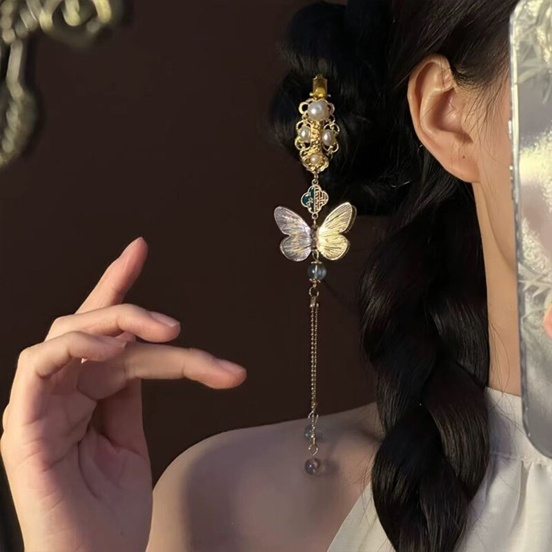 "Butterfly Golden Wave" 2026 New Style Chinese-Style Tassel Hairpin for Women, Vintage Golden Butterfly Hair Accessory "Butterfly Golden Wave" 2026 New Style Chinese-Style Tassel Hairpin for Women, Vintage Golden Butterfly Hair Accessory