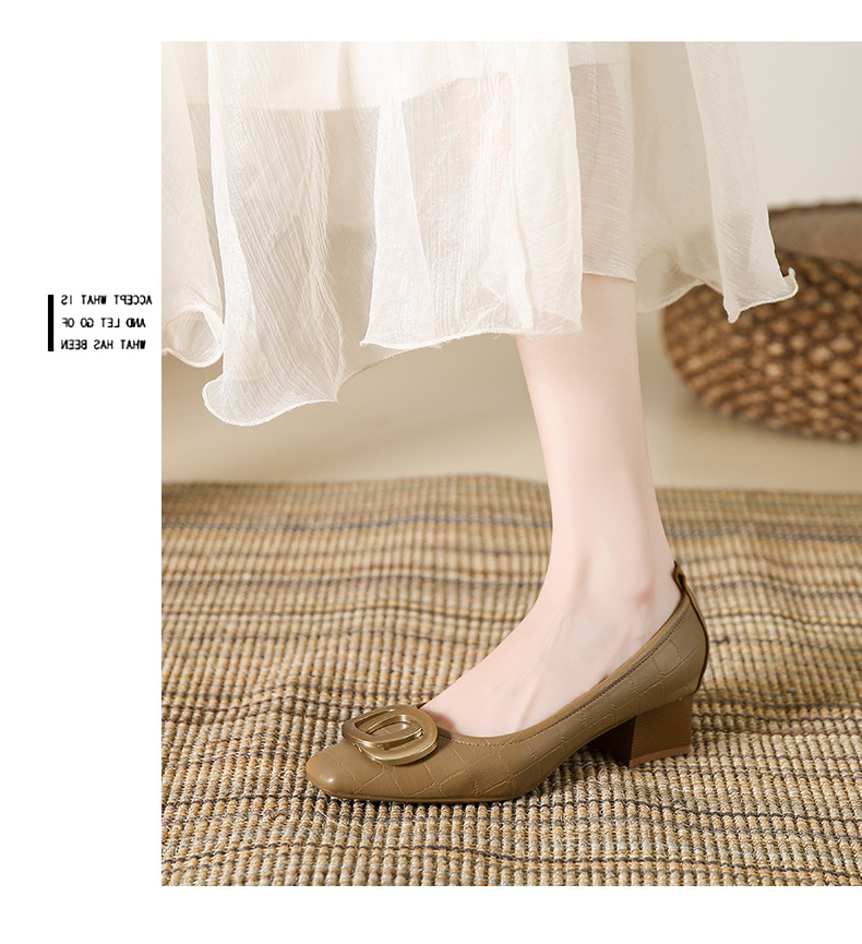 Damen Pumps Mit Karreeform Und Blockabsatz Aus Weichem Leder_voghion.com