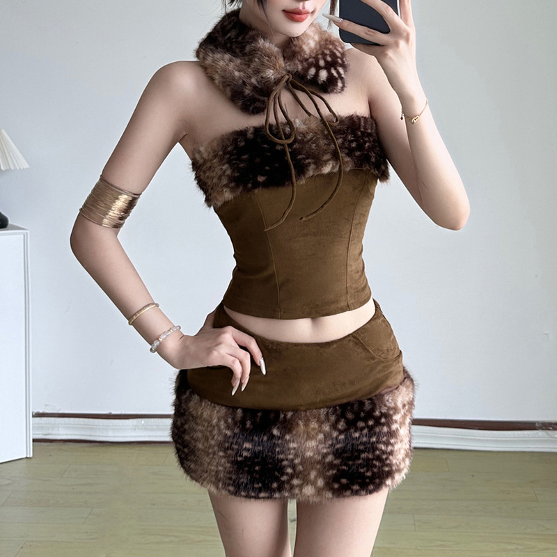 European and American Autumn and Winter New Arrivals: Retro Brown Fur Patchwork Spicy Girl Tank Top with Lace-Up Design, Backless Bustier Top for Women European and American Autumn and Winter New Arrivals: Retro Brown Fur Patchwork Spicy Girl Tank Top with Lace-Up Design, Backless Bustier Top for Women