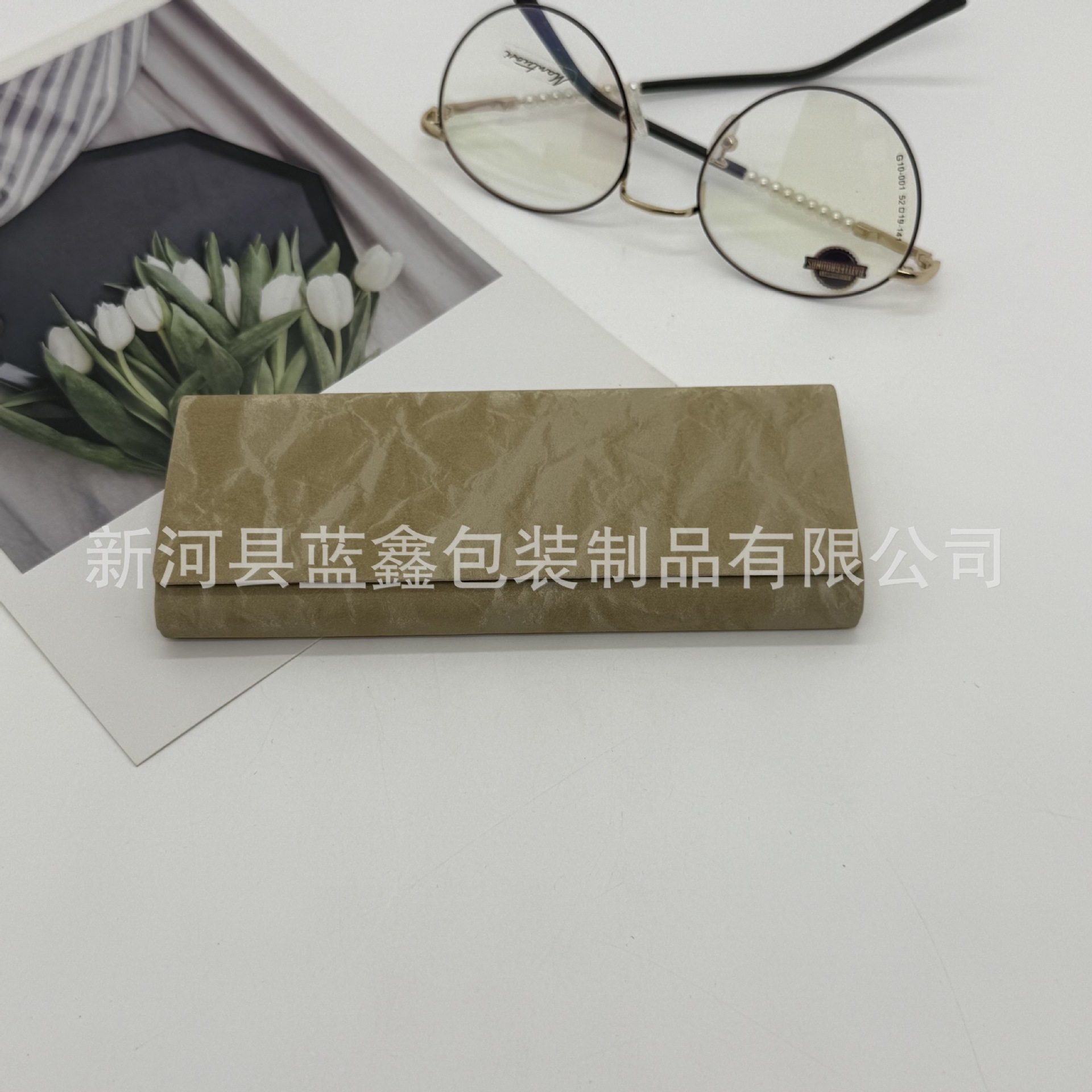 新しいメガネケース包装用クリップ、個性的な携帯用フレームメガネケース、近視メガネ収納ボックス、越境販売