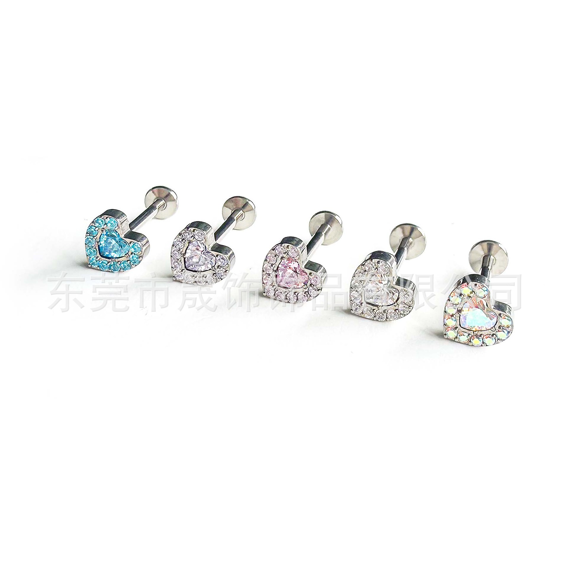 F136 Titanium Heart Studded Multicolor Cubic Zirconia Ear Stud Heart Labret Stud G23 Implant Grade Titanium 人体 Piercing Jewelry Helix Cartilage Stud