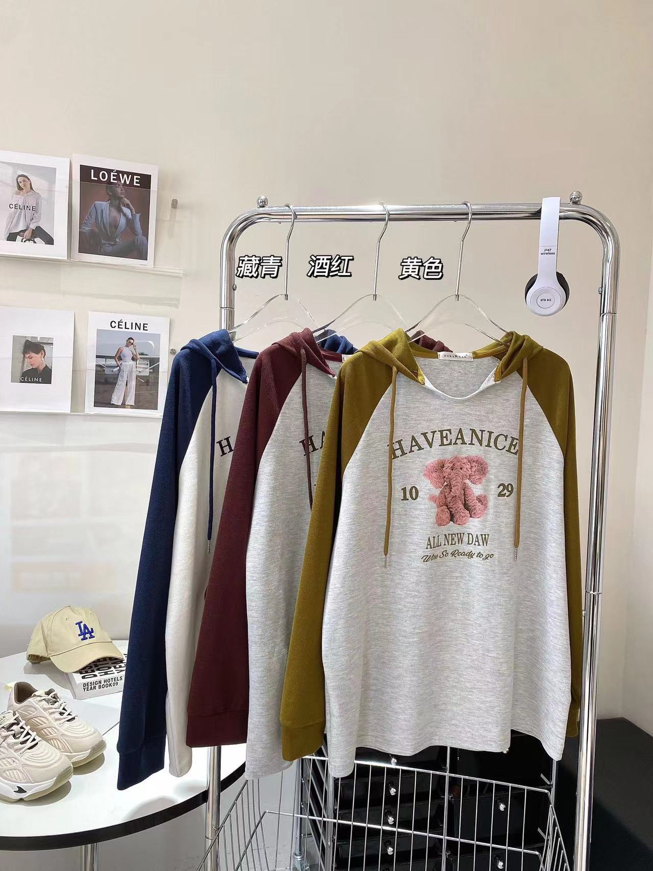 Korean Edition Small elephant Hooded Raglan Mosaic Sweater leisure time Easy Hooded Sweater printing Long sleeve Simplicity Sweater