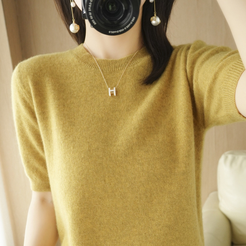Spring and summer short half sleeve top 2022 thin women's knitted short sleeve loose T-shirt inner sweater bottoming shirt