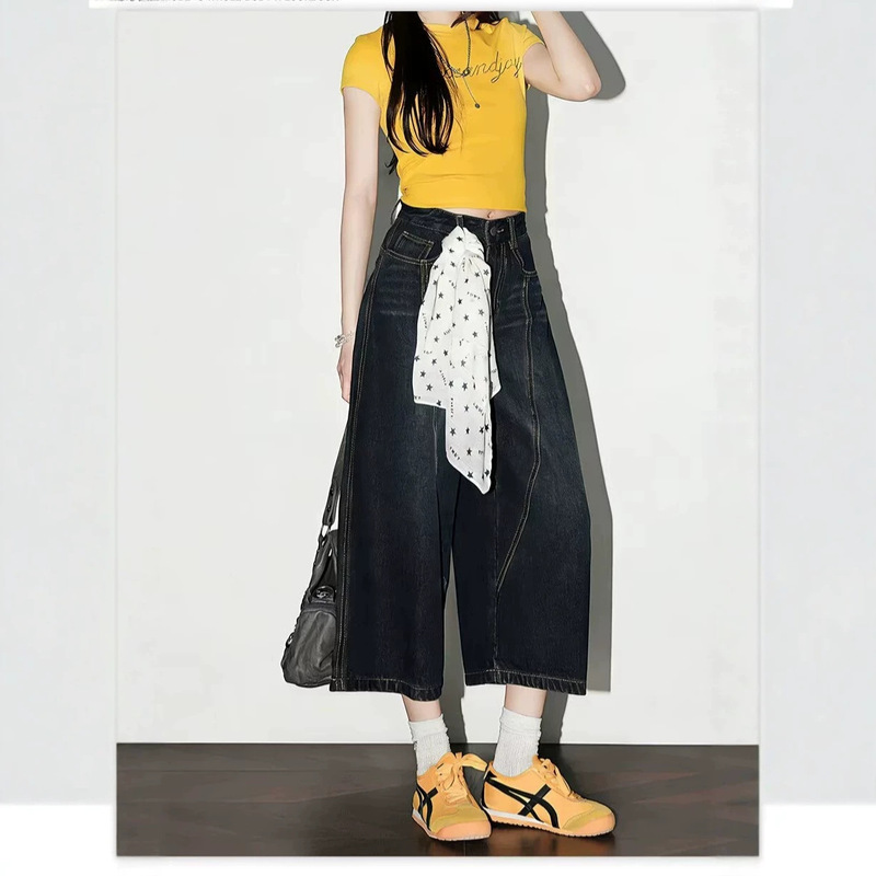Vintage High-Waisted Loose Jeans for Women 2026 Trendy Versatile New Summer Cropped Shorts for Petite Figures