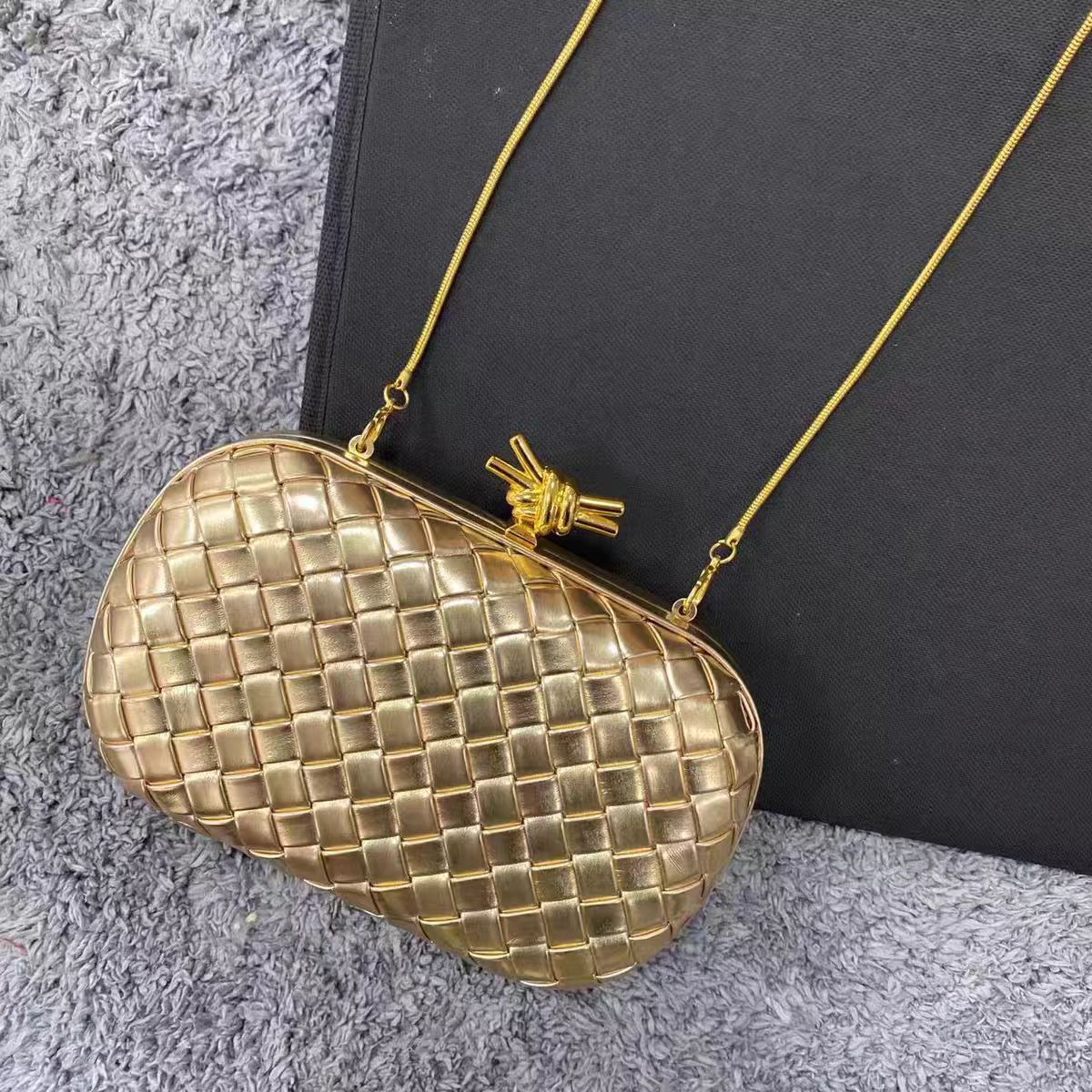 2026 New Women's Woven Clutch Bag, Versatile Fashion Party Handbag, Single Shoulder Evening Bag With Chain Strap - Thumbnail 4