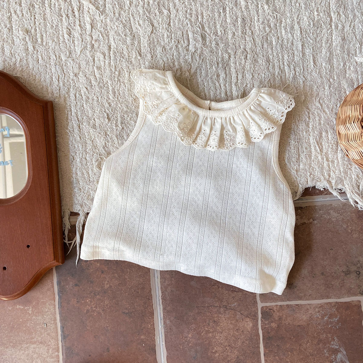 Traje coreano para niñas 2025 nuevo verano niña sin mangas chaleco jacquard bolso falda de culo traje de dos piezas