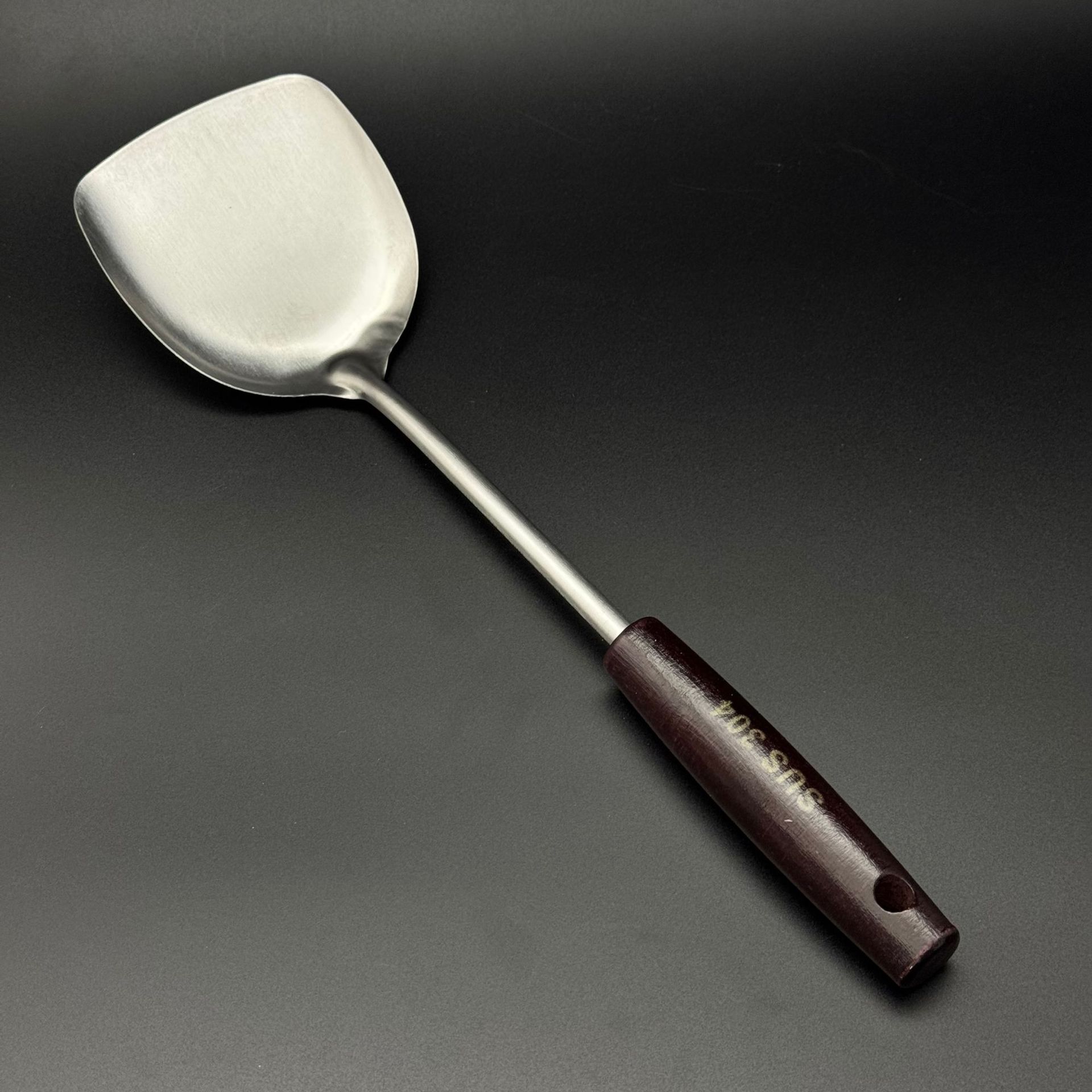 Espesar espátula de acero inoxidable cuchara de sopa pala de freír cocina casera pala de freír mango de madera cuchara de freír especial para chef