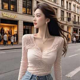 粉色V领长袖蕾丝衫女秋冬新款内搭修身显瘦性感别致打底上衣