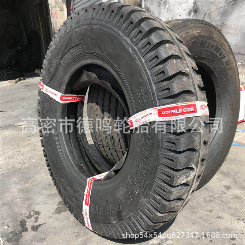 825/9.00/1000/1100/1200-20 neumático de nylon para camiones ligeros 900-20 neumático de patrón de garra