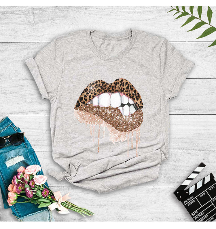 camiseta casual de manga corta con estampado de labios con estampado de leopardo NSYIC58775