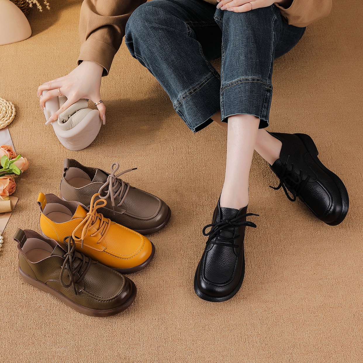 新款冬季牛皮妈妈鞋软面软底中老年女鞋舒适百搭女