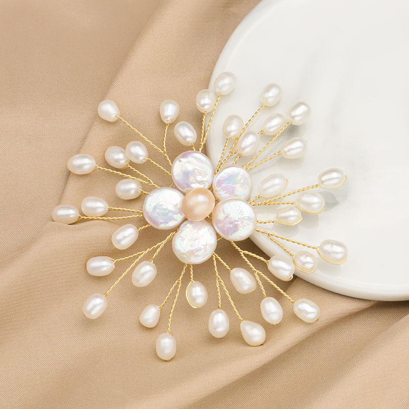 Perla de agua dulce natural sinuoso broche de las mujeres de alto grado de la flor de Navidad broche de gama alta de diseño de joyería al por mayor