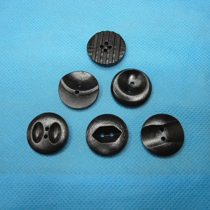 厂家销供木纽扣木珠木球木圈木棒木手镯木夹子木块现货