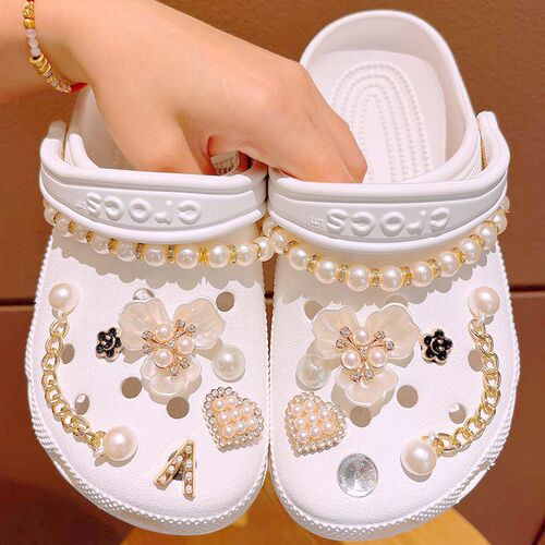 Stylish Slip-On Shoes with Decorative Chain Slides, Cool Ancient Chain with Diamond and Chain Clasp, Head Chain and Slot Chain, Silver and Rose Gold