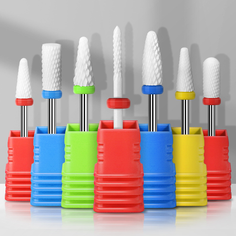 Cabeza de pulido de cerámica para uñas Cabeza de cerámica en forma de cohete pequeña Accesorios de amoladora eléctrica Despejado de piel muerta Accesorios de diamantes