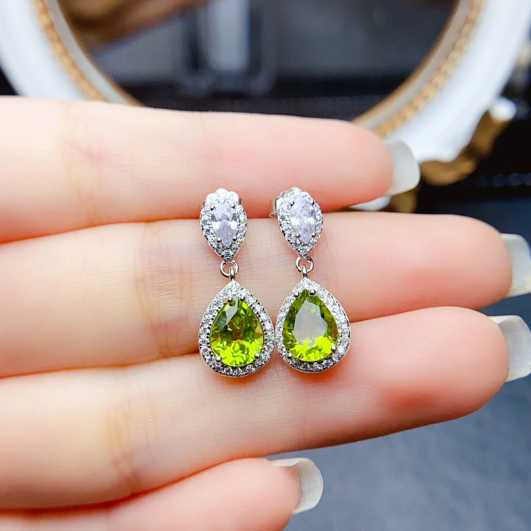 Новый натуральный оливин серьги S925 Серебряный инкрустированный основной камень 6*8 мм