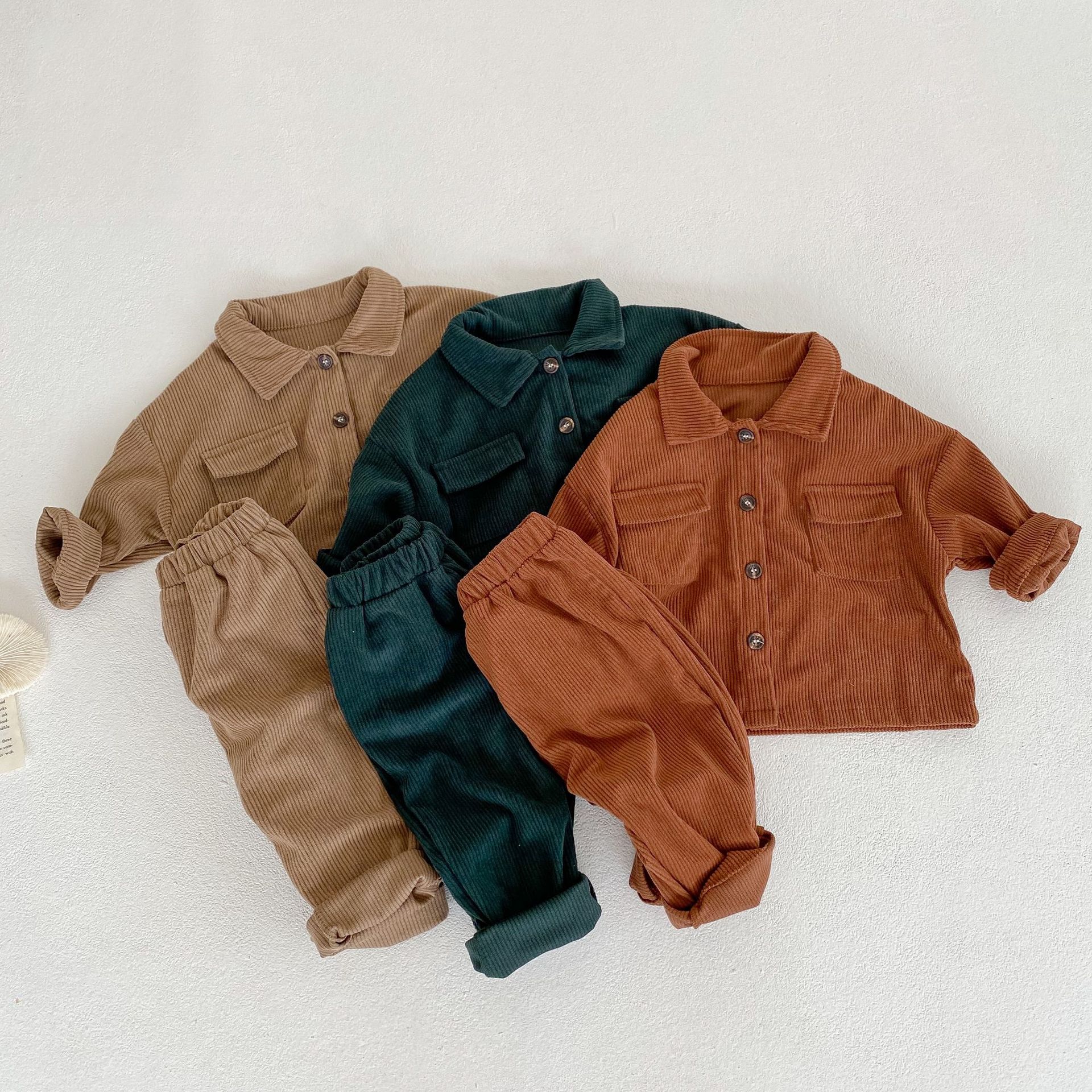 Basic Solid Color Button Cotton Boys Clothing Sets display picture 3