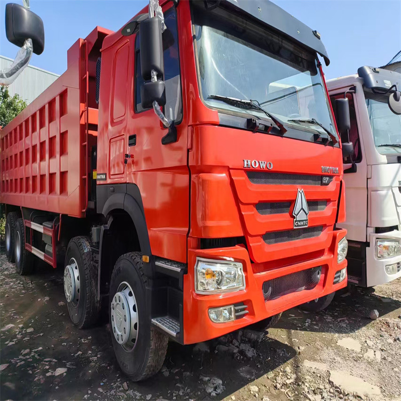 Sinotruk Howo 6 × 4 Dump Truck 371 HP 10 Wheel Truck Africa II Emission