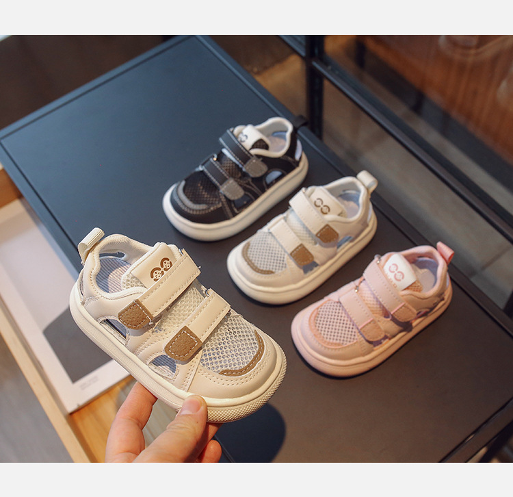 Sandali per bambini a maglia singola nuovo stile estivo 2024, scarpe per bambini ultraleggere, scarpe per ragazze con fondo morbido antiscivolo Baotou per ragazzi, scarpe con telaio_voghion.com