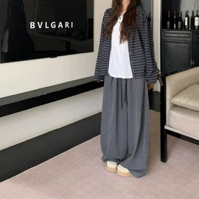 Cute long-sleeve, autumn jacket, trousers, oversize