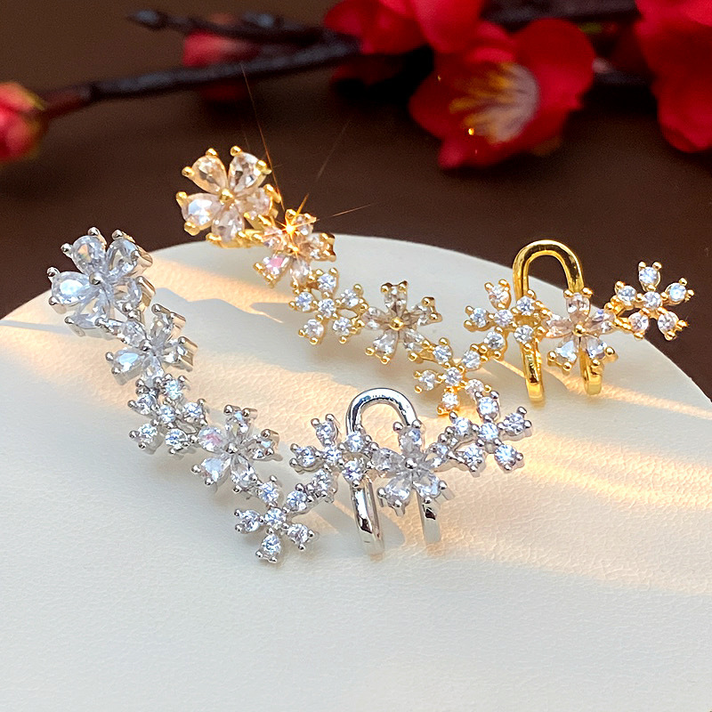 7g Weight Zircon Inlay Material Ear Cuffs Classification 1 Piece Quantity Holiday Occasion Copper Material Flower Pattern Spring&Summer Season Women's Gender Inlay Design Vacation, Classic Style Style 1 Piece Vacation Classic Style Flower Inlay Copper Zircon Ear Cuffs 3