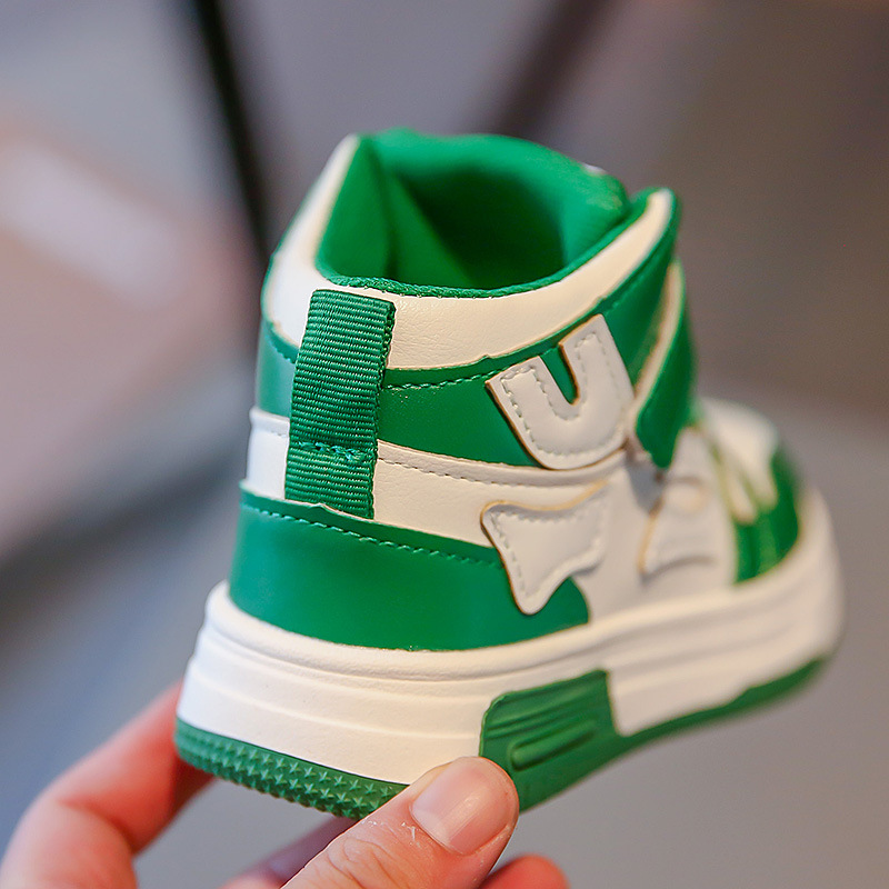 Barn högtopp sportsko Trend 2023 Höst Ny Student Läder Panel Sh för pojkar och flickor Halkfri Casual_voghion.com