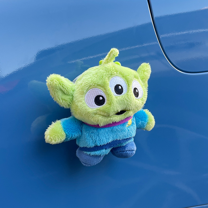 Sanyanzi [car, electric vehicle] pendant