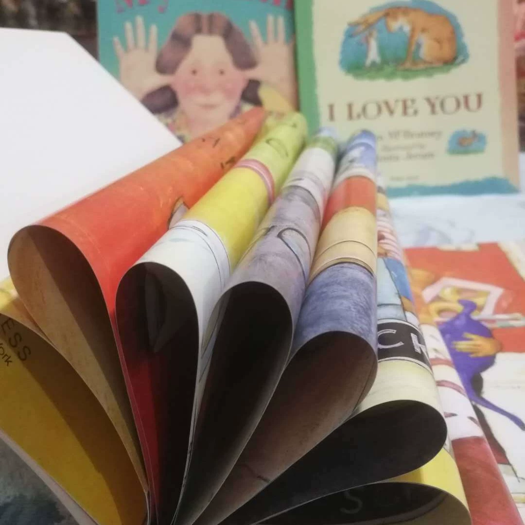 Зелёная книга с иллюстрациями, классическое высокое качество чтения, английский, монстр, семейный стиль