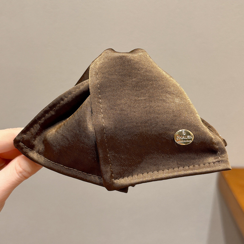 Audrey Hepburn clip nuevo clip de cabello de perla de cola de caballo alta cabeza trasera clip de cabello de tiburón tocado clip de cabello mujer