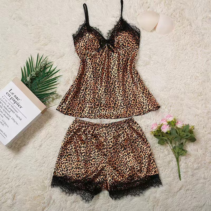 New European and American Style Faux Silk Black Leopard Print Loungewear Pajama Set with Fashionable Eyelash Lace Trim Wholesale