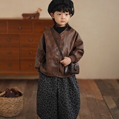 子供服セットの新型子供服三点セットの男宝韓国版の新型レトロな柔らかい皮の服とヒョウ柄の灯籠のズボン