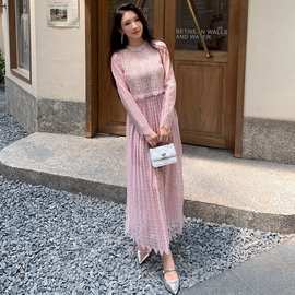 秋装新款女装粉色蕾丝长袖圆领假两件连衣裙透视小心机百褶长裙子