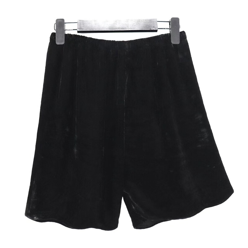Elegant and Slimming Silk Velvet Shorts with Elastic Waist, Casual Loose Fit, Double Side Pockets, One Size Fits All