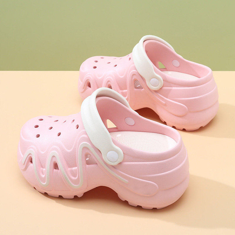 Zapatos con agujeros de suela gruesa para mujer, sandalias de pies transpirables y no malolientes, aumento de verano, sensación de alta calidad antideslizante, arrastre de EVA Baotou