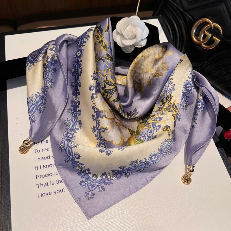 보라색 테두리 꽃-[자기 새틴 스퀘어 스카프]]