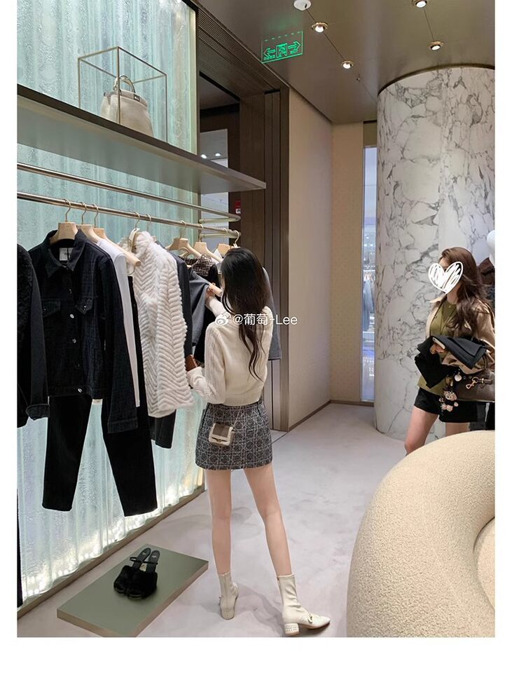 Bốt ngắn nữ mũi vuông bằng da bò nguyên miếng, gót vừa 3–5 cm, đế dày, khóa kéo phía sau — Màu trắng (giày bốt ngắn), Màu đen (giày bốt ngắn), Đen (bốt) chi tiết 44