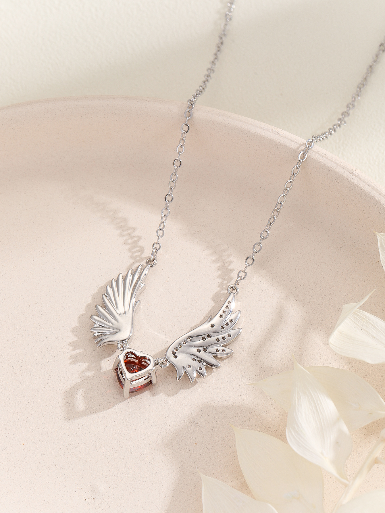 Heart Shape Pattern Middle East Popular Fashion Fashion Valentine's Day Gift Angel Wings Love Necklace