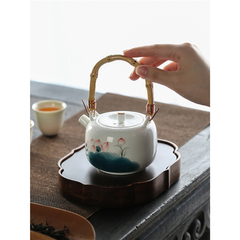 small size Hand-painted Beam Pot Japanese-style Ceramic Kung Fu Teapot Creative Handmade Simple Single Pot Household White Porcelain Teapot