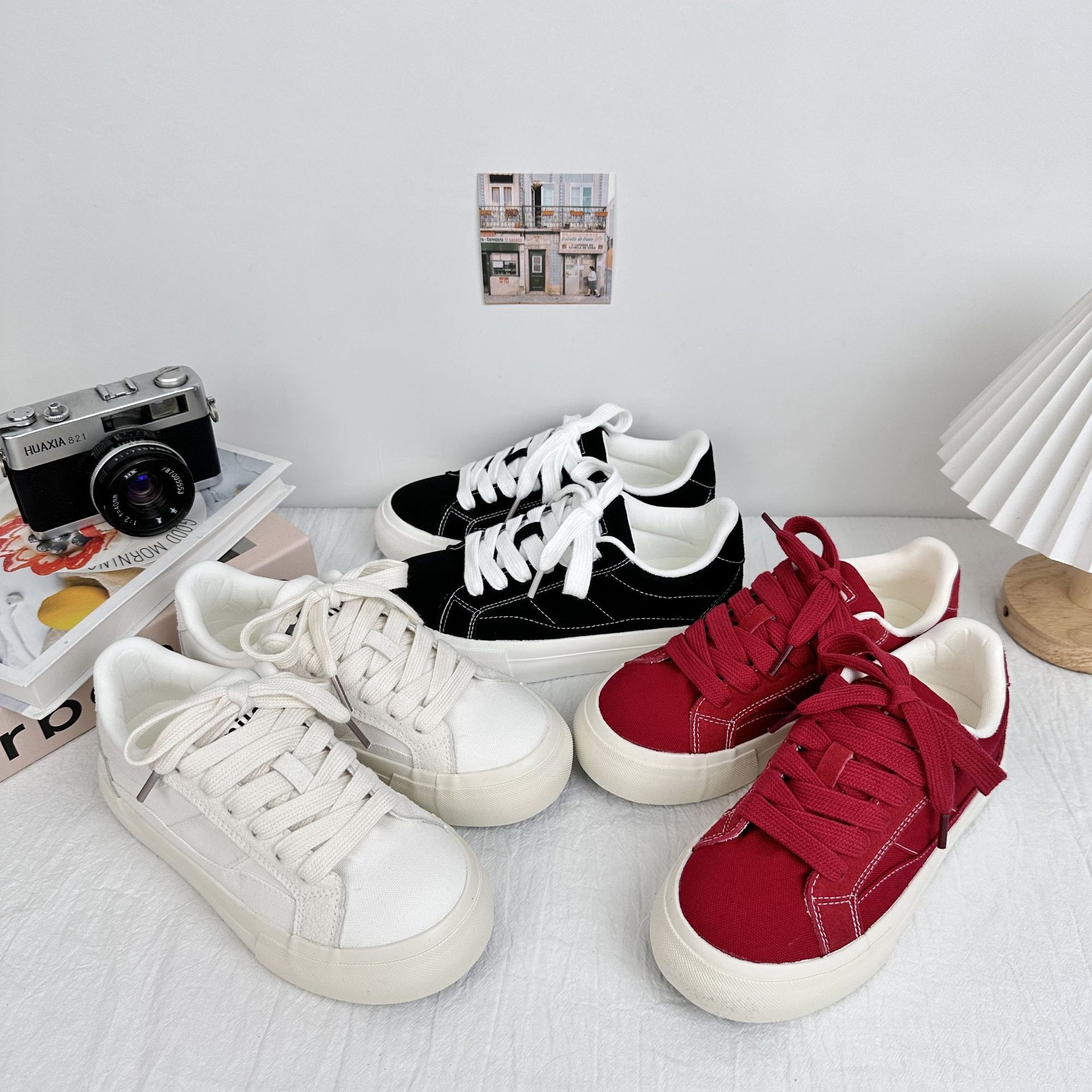 Zapatos casuales de suela gruesa de onda lejana zapatos de verano para mujer nuevos zapatos de lona de nicho zapatos deportivos zapatos blancos de todo fósforo para mujer