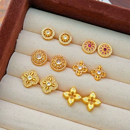 耳环;项链;耳钉