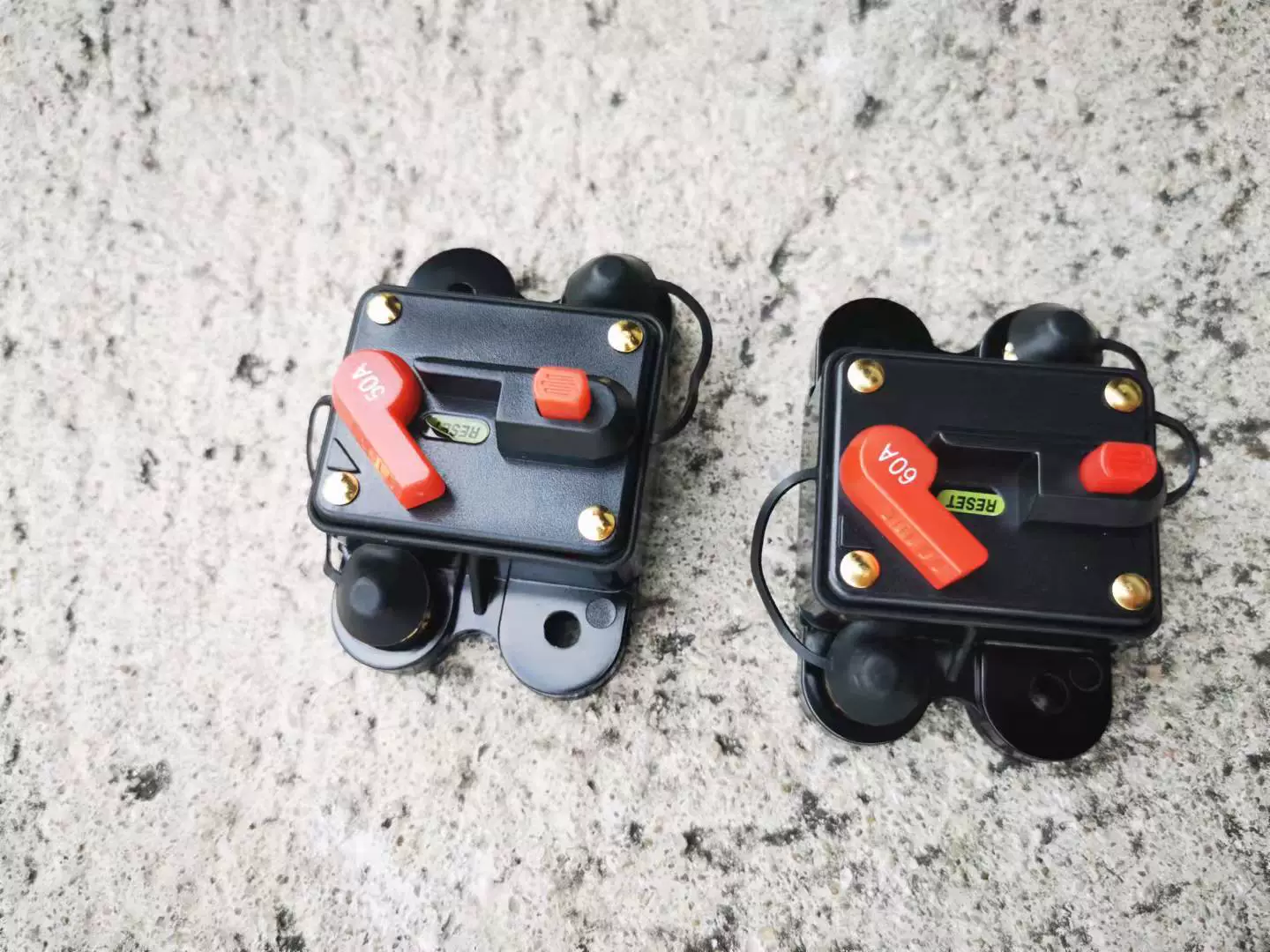 亨特生 Automotive recovery insurance bile duplet circuit breaker automatic switching insurance bile seat 50A-60A