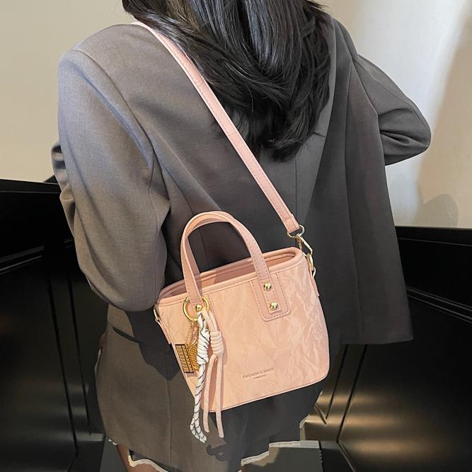 Comercio exterior explosión bolso de cubo de mano mujer 2025 nuevo simple bolso de hombro casual red explosión bolso de mochila coreano