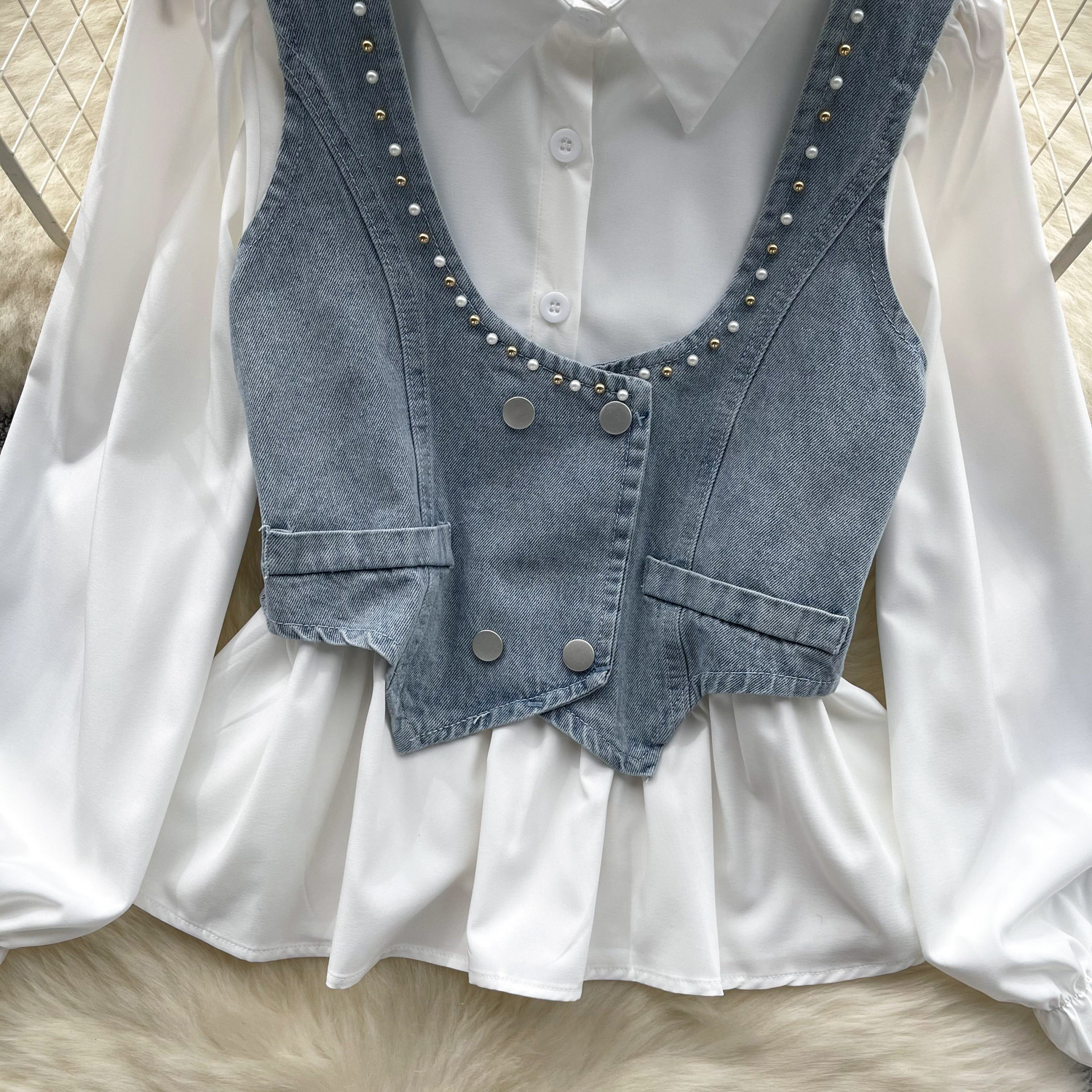 Camicia donna con gilet in denim a strati e perline decorative_voghion.com