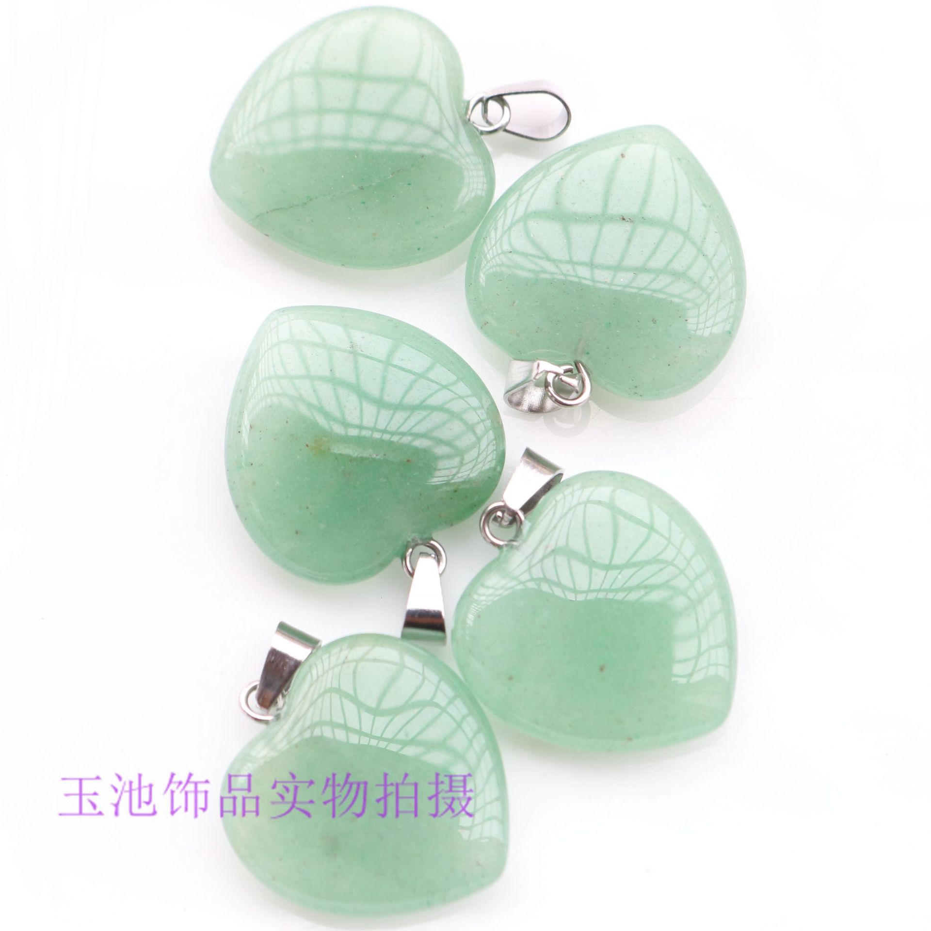 Venta transfronteriza de amor amor amor amoroso colgante verde Dongling pequeño corazón de melocotón colgante orejas accesorios diy