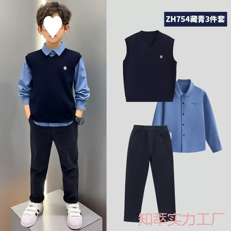 Spring knitted children's set