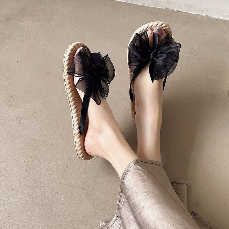 블랙 플로럴 트렌디 플립플롭