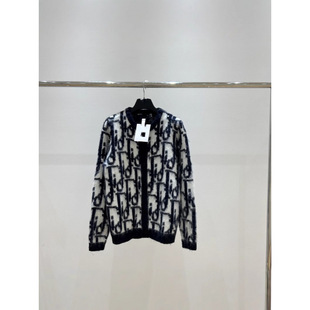 25�紺�WԺ�L�¿���ĸ�Ứƴɫ�R��ëᘿ����r����Ů�_��ë�¬F؛